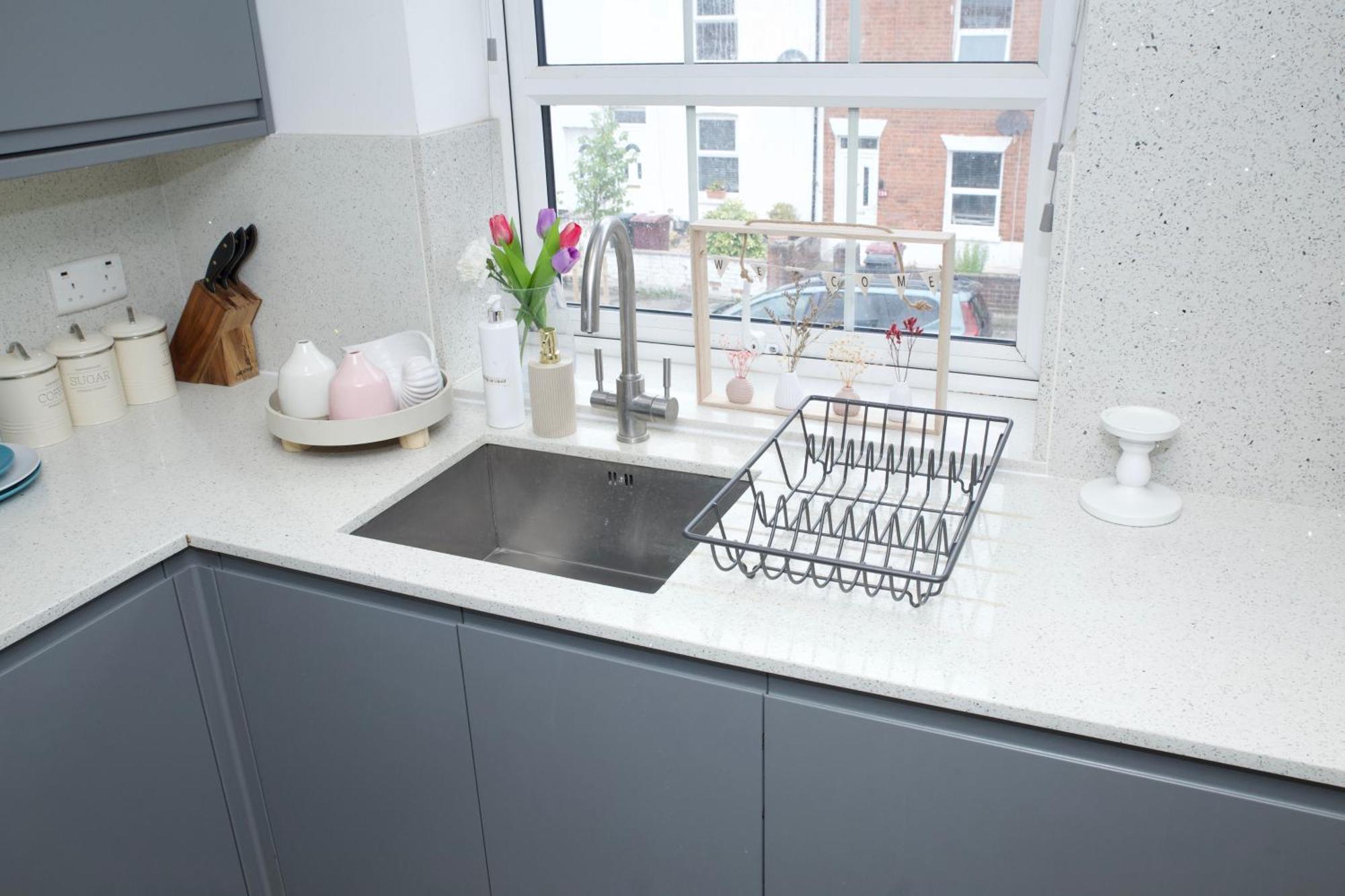 Spacious Modern 2 Bed Flat In City Centre 雷丁 外观 照片